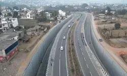 जम्मू-कश्मीर में एनएच-44 पर सुरक्षा व यात्री सुविधा के लिए महत्वपूर्ण कार्य पूरे : नितिन गडकरी