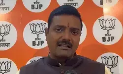 देश में पेट्रोलियम की कोई कमी नहीं, कुछ राजनीतिक दल अफवाहें फैला रहे: राकेश त्रिपाठी