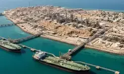 ईरान के खार्ग द्वीप पर अमेरिका का बड़ा हवाई हमला, ट्रंप का दावा- सभी सैन्य ठिकाने नष्ट; तेल ढांचे को जानबूझकर छोड़ा