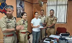 भारतीय सेना में चयनित मृगु सांब्याल का सम्मान, डीआईजी और एसएसपी ने किया सम्मानित भारतीय सेना में चयनित मृगु सांब्याल का सम्मान, डीआईजी और एसएसपी ने किया सम्मानित