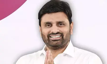 हैदराबाद के फार्महाउस में ड्रग्स लेते पकड़े गए सांसद को टीडीपी ने नोटिस जारी किया