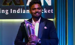 पहली गेंद मिली तो उड़ा देंगे, नमन अवॉर्ड्स में संजू सैमसन ने सुनाया वैभव सूर्यवंशी के आईपीएल डेब्यू से जुड़ा किस्सा पहली गेंद मिली तो उड़ा देंगे, नमन अवॉर्ड्स में संजू सैमसन ने सुनाया वैभव सूर्यवंशी के आईपीएल डेब्यू से जुड़ा किस्सा