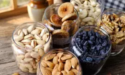 छोटे से ड्राई फ्रूट में छिपी बड़ी सेहत: बादाम से पिस्ता तक हर मेवा देता है अलग ताकत