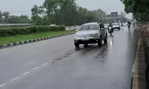 मोहाली–चंडीगढ़ में झमाझम बारिश, मौसम सुहाना हुआ मोहाली–चंडीगढ़ में झमाझम बारिश, मौसम सुहाना हुआ