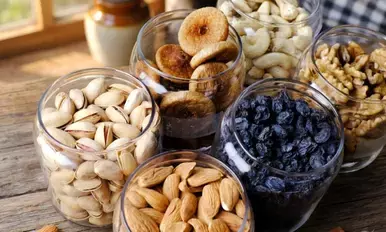 छोटे से ड्राई फ्रूट में छिपी बड़ी सेहत: बादाम से पिस्ता तक हर मेवा देता है अलग ताकत छोटे से ड्राई फ्रूट में छिपी बड़ी सेहत: बादाम से पिस्ता तक हर मेवा देता है अलग ताकत