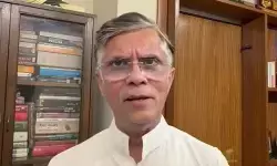 त्योहारों पर बढ़ती नफरत: पवन खेड़ा का प्रशासन को सख्त संदेश