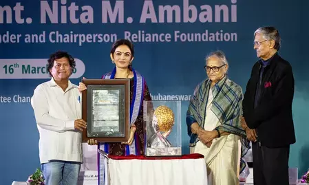 महिला सशक्तिकरण और सामाजिक कार्यों के लिए नीता अंबानी को मिला बड़ा सम्मान महिला सशक्तिकरण और सामाजिक कार्यों के लिए नीता अंबानी को मिला बड़ा सम्मान