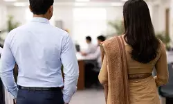 हिमाचल में सरकारी कर्मचारियों के लिए जींस और टी-शर्ट बैन, सोशल मीडिया के इस्तेमाल पर सख्ती हिमाचल में सरकारी कर्मचारियों के लिए जींस और टी-शर्ट बैन, सोशल मीडिया के इस्तेमाल पर सख्ती