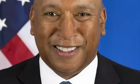 अमेरिका ने 330 अरब डॉलर के हथियार बेचे, तेज प्रणाली के लिए बनाया दबाव