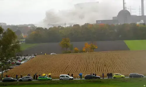 परमाणु ऊर्जा की ओर लौटने के खिलाफ हैं जर्मन चांसलर परमाणु ऊर्जा की ओर लौटने के खिलाफ हैं जर्मन चांसलर