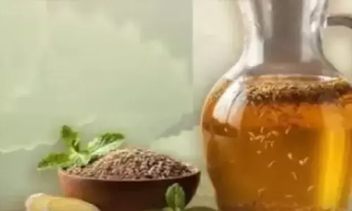 पेट से जुड़े रोगों के लिए खा रहे हैं अजवाइन, सेवन की यह गलती बिगाड़ सकती है पाचन