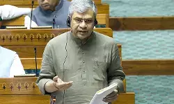 2014-15 से रेल दुर्घटनाओं में 90 प्रतिशत की गिरावट आई: अश्विनी वैष्णव 2014-15 से रेल दुर्घटनाओं में 90 प्रतिशत की गिरावट आई: अश्विनी वैष्णव