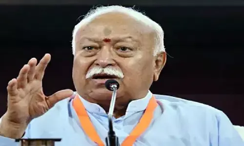 युद्ध केवल स्वार्थ का नतीजा, दुनिया विनाश के कगार पर; ईरान जंग पर बोले संघ प्रमुख मोहन भागवत युद्ध केवल स्वार्थ का नतीजा, दुनिया विनाश के कगार पर; ईरान जंग पर बोले संघ प्रमुख मोहन भागवत