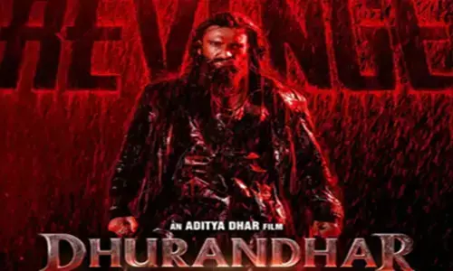 रिलीज के बाद ‘धुरंधर 2’ का पायरेटेड वर्जन पहुंचा पाकिस्तान, टीवी पर ले रहे फिल्म का मजा; वायरल हुई तस्वीरें रिलीज के बाद ‘धुरंधर 2’ का पायरेटेड वर्जन पहुंचा पाकिस्तान, टीवी पर ले रहे फिल्म का मजा; वायरल हुई तस्वीरें