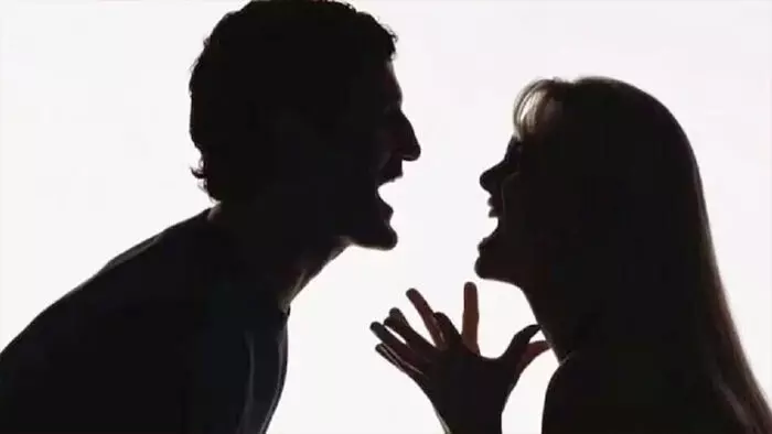 तमिलनाडु में घरेलू हिंसा से तंग पत्नी ने पति की ली जान तमिलनाडु में घरेलू हिंसा से तंग पत्नी ने पति की ली जान