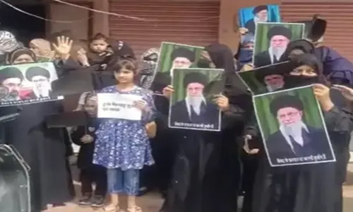 देशभर में ईद के बीच जंग का साया, शिया समुदाय ने कई शहरों में ‘काली ईद’ मनाकर जताया विरोध देशभर में ईद के बीच जंग का साया, शिया समुदाय ने कई शहरों में ‘काली ईद’ मनाकर जताया विरोध