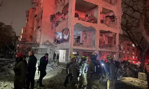 ईरान का बड़ा मिसाइल हमला इजरायल के न्यूक्लियर सिटी डिमोना और अराद में तबाही ईरान का बड़ा मिसाइल हमला इजरायल के न्यूक्लियर सिटी डिमोना और अराद में तबाही