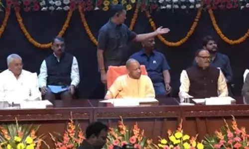 यूपी में 1,228 नर्सिंग अधिकारियों को नियुक्ति पत्र, 90% महिलाएं यूपी में 1,228 नर्सिंग अधिकारियों को नियुक्ति पत्र, 90% महिलाएं