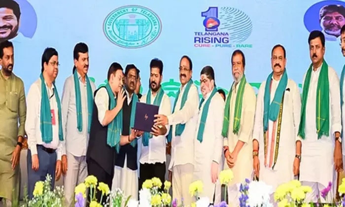 तेलंगाना सरकार ने रायथु भरोसा योजना के तहत 9,000 करोड़ रुपए आवंटित किए तेलंगाना सरकार ने रायथु भरोसा योजना के तहत 9,000 करोड़ रुपए आवंटित किए