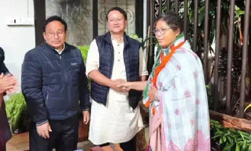 असम में भाजपा को बड़ा झटका, मंत्री नंदिता गरलोसा ने छोड़ी पार्टी; कांग्रेस के टिकट पर हाफलोंग से लड़ेंगी चुनाव असम में भाजपा को बड़ा झटका, मंत्री नंदिता गरलोसा ने छोड़ी पार्टी; कांग्रेस के टिकट पर हाफलोंग से लड़ेंगी चुनाव