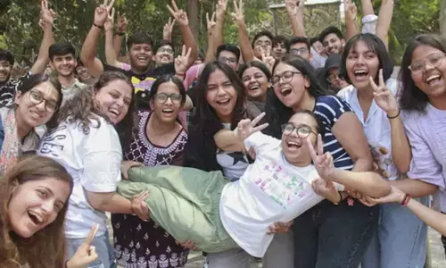 BSEB 12th Result 2026: बिहार में बेटियों का शानदार प्रदर्शन, 26 में से 19 टॉपर्स लड़कियां, जानें पास प्रतिशत
