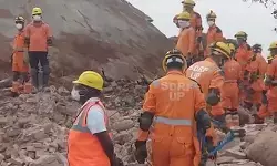 प्रयागराज में बड़ा हादसा, कोल्ड स्टोरेज की छत गिरने से चार मजदूरों की मौत, कई घायल प्रयागराज में बड़ा हादसा, कोल्ड स्टोरेज की छत गिरने से चार मजदूरों की मौत, कई घायल