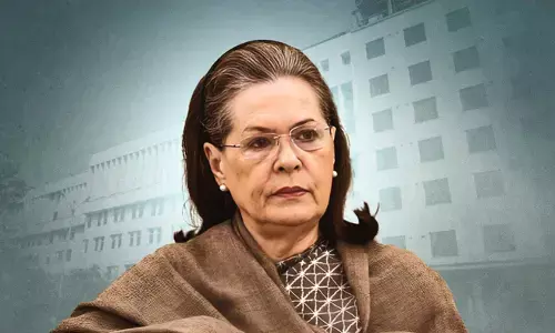 सोनिया गांधी अस्पताल में भर्ती, हालत स्थिर बताई गई