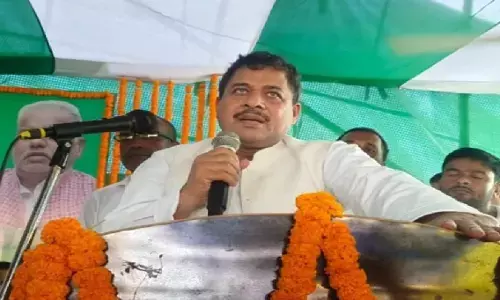 नीतीश के सांसद गिरधारी यादव की जाएगी सदस्यता, JDU ने लोकसभा स्पीकर से की मांग