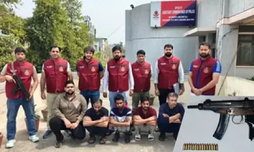 दिल्ली पुलिस की बड़ी कार्रवाई: पाकिस्तान से नेपाल के रास्ते भारत आ रहे थे विदेशी हथियार, 10 गिरफ्तार