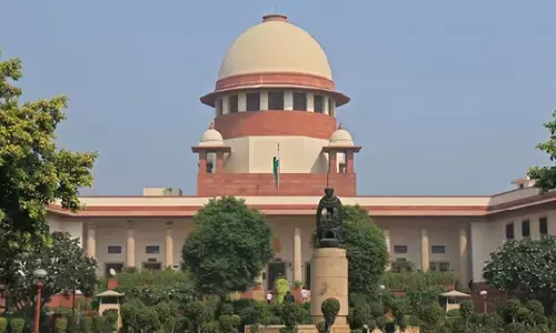 वंदे मातरम के अनिवार्य गायन मामले में याचिका खारिज, गृह मंत्रालय के सर्कुलर को दी गई थी चुनौती वंदे मातरम के अनिवार्य गायन मामले में याचिका खारिज, गृह मंत्रालय के सर्कुलर को दी गई थी चुनौती