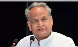 अशोक गहलोत ने जयपुर महिला अस्पताल में आईपीडी टावर के निर्माण में देरी पर सवाल उठाया