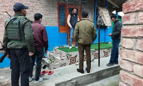 जम्मू-कश्मीर में सीआईके की बड़ी छापेमारी, कई जगहों पर कार्रवाई