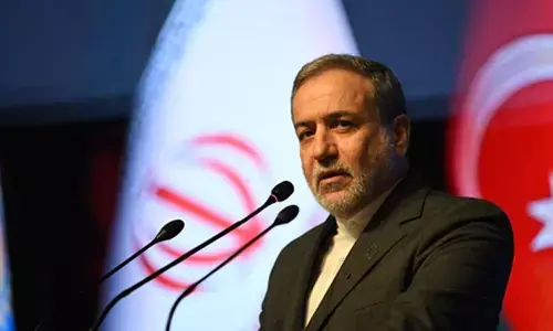 ईरान का बड़ा ऐलान: भारत समेत 5 देशों को होर्मुज जलमार्ग से छूट ईरान का बड़ा ऐलान: भारत समेत 5 देशों को होर्मुज जलमार्ग से छूट