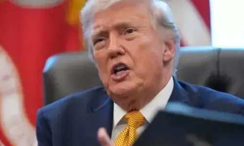 मिडिल ईस्ट युद्ध ने ट्रम्प की मुश्किलों को बढ़ाया