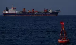 Hormuz Strait: एलपीजी गैस लेकर गुजरात पहुंचा एक और भारतीय जहाज, कई दिनों से होर्मुज में फंसा था