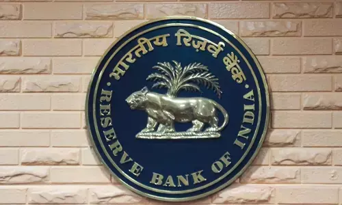 आरबीआई का बड़ा कदम: जुलाई से मिस-सेलिंग पर सख्त नियम लागू आरबीआई का बड़ा कदम: जुलाई से मिस-सेलिंग पर सख्त नियम लागू