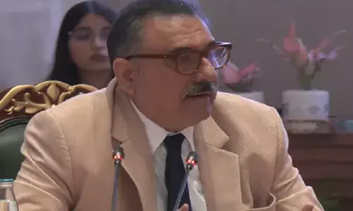 दिल्ली अंतर्राष्ट्रीय फिल्म महोत्सव में सितारों का मेला, बोमन ईरानी ने शेयर की करियर के शुरुआती दिनों की कहानी दिल्ली अंतर्राष्ट्रीय फिल्म महोत्सव में सितारों का मेला, बोमन ईरानी ने शेयर की करियर के शुरुआती दिनों की कहानी