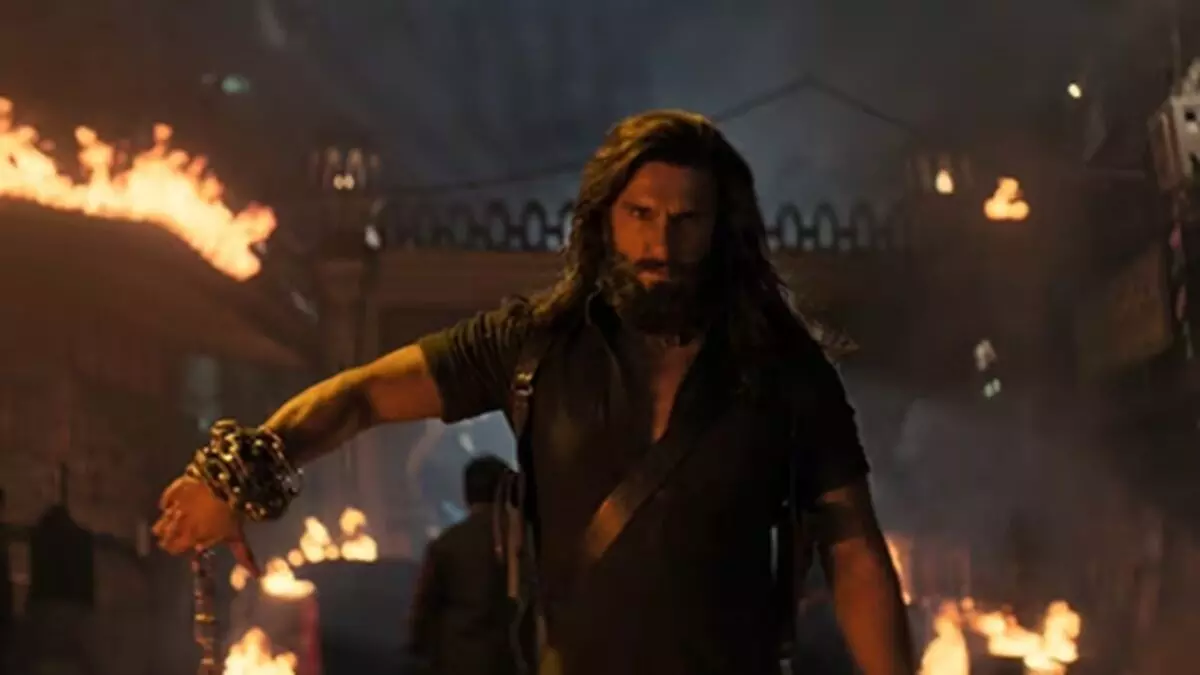 Box Office: ‘धुरंधर 2’ का तूफान जारी, 9 दिन में 700 करोड़ पार कर बनी रिकॉर्ड मशीन Box Office: ‘धुरंधर 2’ का तूफान जारी, 9 दिन में 700 करोड़ पार कर बनी रिकॉर्ड मशीन