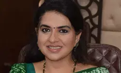ममता बनर्जी को विकास के मुद्दे पर वोट मांगना चाहिए : शाइना एनसी ममता बनर्जी को विकास के मुद्दे पर वोट मांगना चाहिए : शाइना एनसी