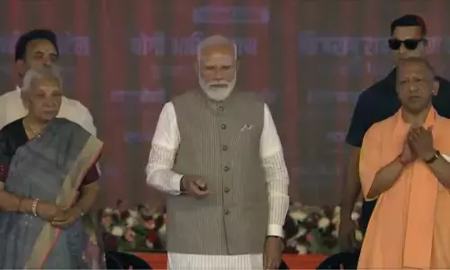 पीएम मोदी ने किया जेवर एयरपोर्ट का उद्घाटन, 5 इंटरनेशनल हवाईअड्डों वाला पहला राज्य बना यूपी पीएम मोदी ने किया जेवर एयरपोर्ट का उद्घाटन, 5 इंटरनेशनल हवाईअड्डों वाला पहला राज्य बना यूपी