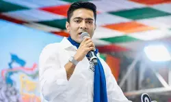 अभिषेक बनर्जी ने अधीर, हुमायूं पर साधा निशाना; भाजपा पर गठजोड़ का आरोप अभिषेक बनर्जी ने अधीर, हुमायूं पर साधा निशाना; भाजपा पर गठजोड़ का आरोप