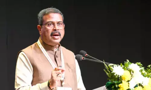 अव्यवस्था, अराजकता और आर्थिक पतन ने बंगाल को पीछे धकेला: धर्मेंद्र प्रधान अव्यवस्था, अराजकता और आर्थिक पतन ने बंगाल को पीछे धकेला: धर्मेंद्र प्रधान