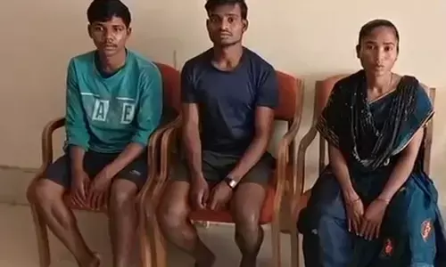 छत्तीसगढ़: कांकेर में बीते चार दिन में नौ माओवादियों का आत्मसमर्पण, तीन और मुख्यधारा में लौटे छत्तीसगढ़: कांकेर में बीते चार दिन में नौ माओवादियों का आत्मसमर्पण, तीन और मुख्यधारा में लौटे
