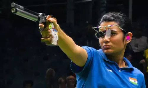 यशस्विनी देसवाल: भारतीय शूटर, जिन्होंने मनु भाकर को शिकस्त देकर जीता था गोल्ड यशस्विनी देसवाल: भारतीय शूटर, जिन्होंने मनु भाकर को शिकस्त देकर जीता था गोल्ड