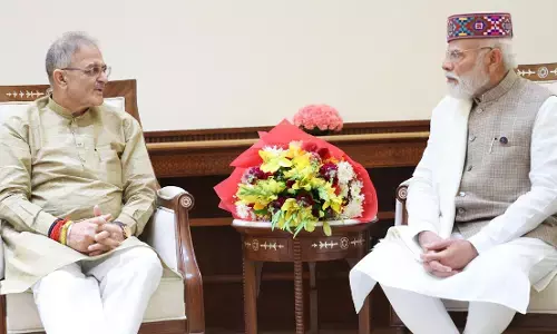 हिमाचल के राज्यपाल की पीएम से पहली मुलाकात हिमाचल के राज्यपाल की पीएम से पहली मुलाकात