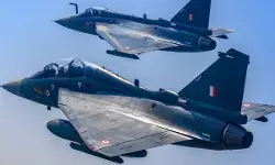 तेजस मार्क-1ए को लेकर अप्रैल के आखिरी हफ्ते में आईएएफ और एचएएल के बीच बड़ी बैठक, डिलीवरी को लेकर साफ होगी तस्वीर तेजस मार्क-1ए को लेकर अप्रैल के आखिरी हफ्ते में आईएएफ और एचएएल के बीच बड़ी बैठक, डिलीवरी को लेकर साफ होगी तस्वीर
