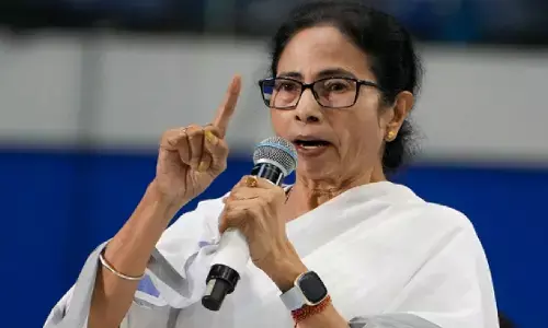 सांप पर भी भरोसा किया जा सकता है, लेकिन उनपर नहीं, चुनावी रैली में भाजपा पर बरसीं CM ममता सांप पर भी भरोसा किया जा सकता है, लेकिन उनपर नहीं, चुनावी रैली में भाजपा पर बरसीं CM ममता