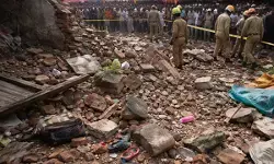 सागर हादसा : 9 बच्चों की मौत पर तीन दोषी, अदालत ने सुनाई 5 साल की सजा सागर हादसा : 9 बच्चों की मौत पर तीन दोषी, अदालत ने सुनाई 5 साल की सजा