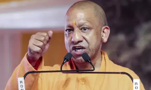 सीएम योगी के निर्देश पर कालाबाजारी पर बड़ा एक्शन, 233 एफआईआर दर्ज सीएम योगी के निर्देश पर कालाबाजारी पर बड़ा एक्शन, 233 एफआईआर दर्ज