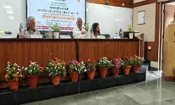 आज नाटकों और रंगमंच में कम होता जा रहा है शोध का रुझान : प्रो. स्वाति पाल आज नाटकों और रंगमंच में कम होता जा रहा है शोध का रुझान : प्रो. स्वाति पाल